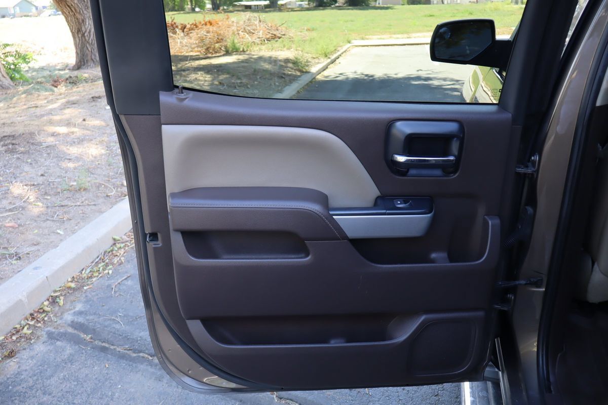 Used 2014 Chevrolet Silverado 1500 LTZ Z71 w/ LTZ Plus Package AWD/4WD image 23