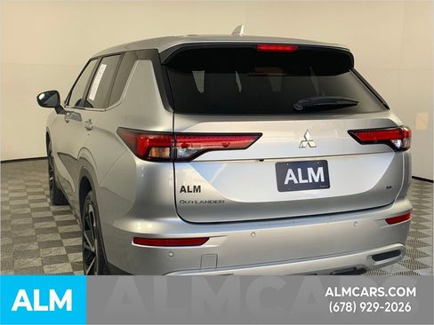 Used 2024 Mitsubishi Outlander SE image 7