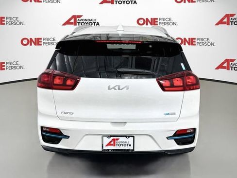 Used 2022 Kia Niro EX FWD image 6