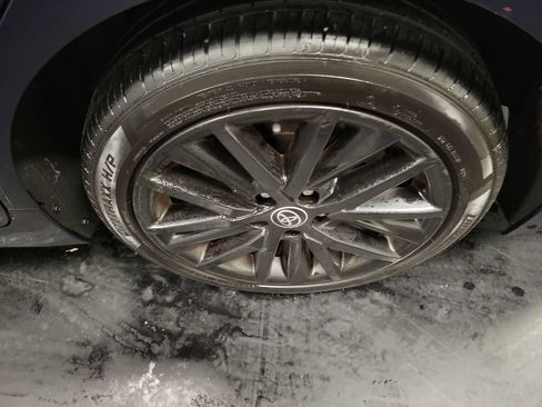 Used 2021 Toyota Camry SE FWD image 10