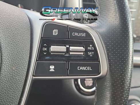 Used 2019 Kia Sorento SX image 29