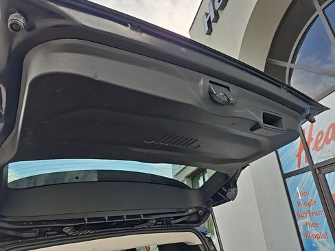 Used 2023 Jeep Renegade Altitude w/ Sun/Sound Group image 92