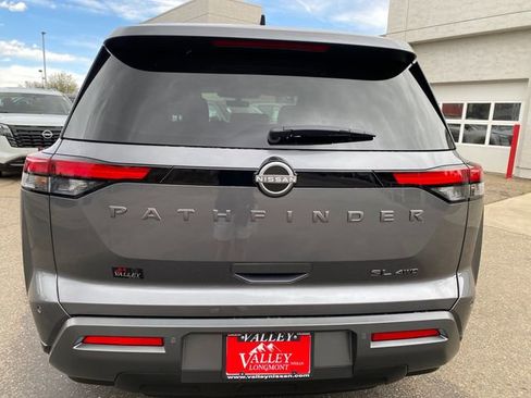 New 2026 Nissan Pathfinder SL image 4