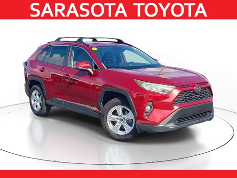 Used 2019 Toyota RAV4 XLE image 1