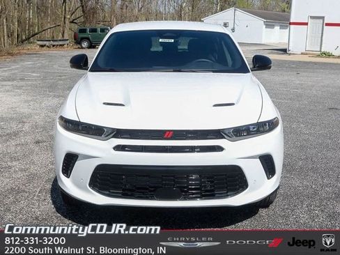 New 2025 Dodge Hornet GT w/ Tech Pack AWD/4WD image 8