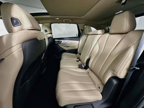 Used 2024 Acura MDX SH-AWD w/ Technology Package image 13