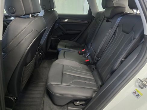 Certified 2025 Audi Q5 2.0T Premium Plus image 20