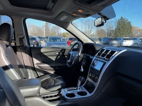 Used 2011 GMC Acadia SLT w/ Technology Package image 37
