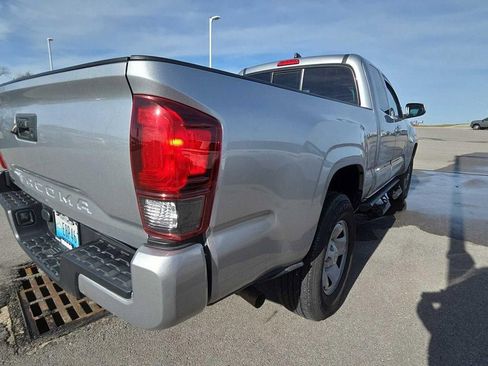 Used 2023 Toyota Tacoma 2WD Access Cab image 5