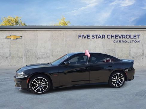 Used 2023 Dodge Charger R/T RWD image 4