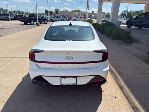 Used 2023 Hyundai Sonata SEL FWD image 7