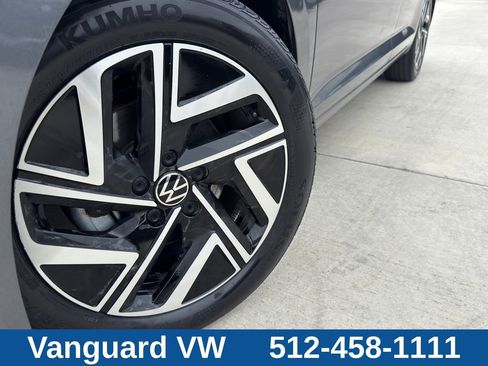 Used 2023 Volkswagen Jetta SEL FWD image 4