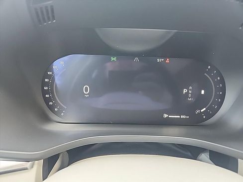 Certified 2025 Volvo XC60 B5 Plus AWD/4WD image 15