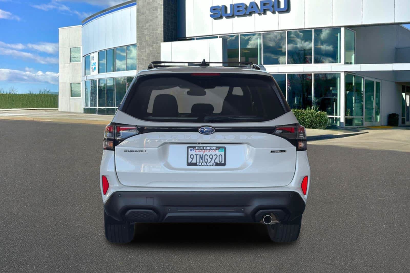 Certified 2025 Subaru Forester Touring AWD/4WD image 7
