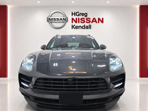 Used 2020 Porsche Macan AWD/4WD image 5