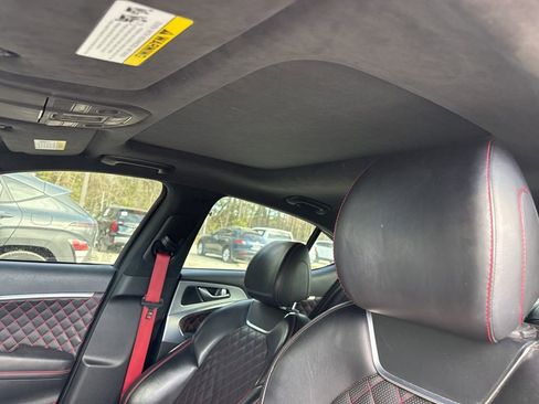 Used 2022 Genesis G70 3.3T image 7