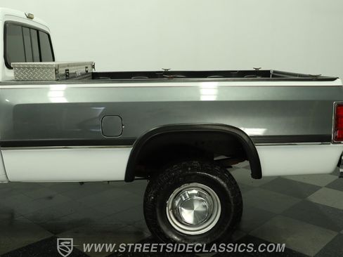 Used 1992 Dodge D/W Truck 250 AWD/4WD image 24