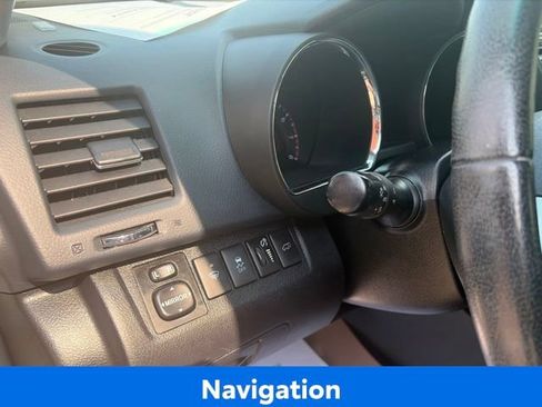 Used 2013 Toyota Highlander Limited AWD/4WD image 12