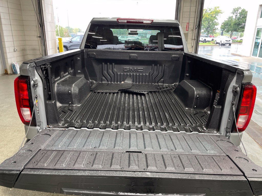 Used 2024 GMC Sierra 1500 Elevation AWD/4WD image 5