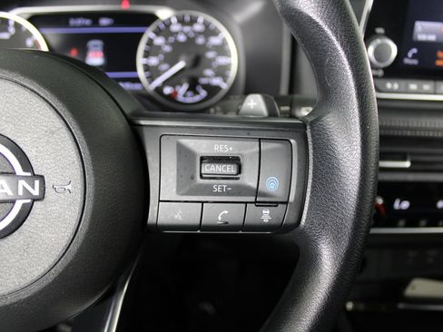 Certified 2024 Nissan Rogue SV FWD image 26