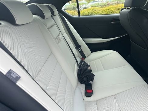 New 2022 Lexus IS 350 F Sport image 5