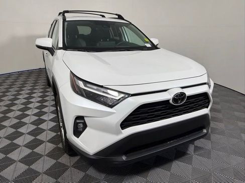 Used 2025 Toyota RAV4 XLE Premium image 8