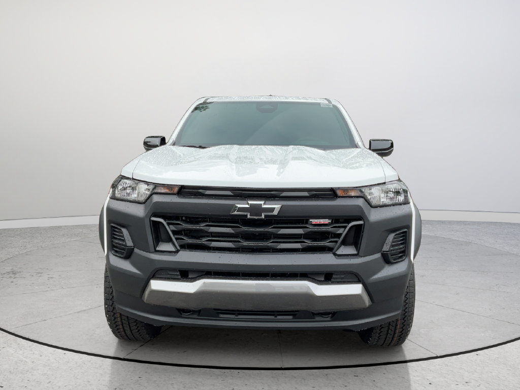 New 2026 Chevrolet Colorado Trail Boss AWD/4WD image 2