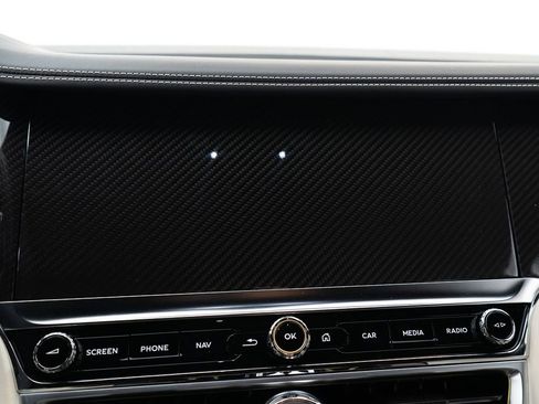 Used 2025 Bentley Flying Spur Plug-In Hybrid AWD/4WD image 42