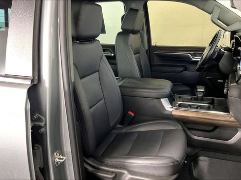 Used 2023 Chevrolet Silverado 1500 RST AWD/4WD image 9