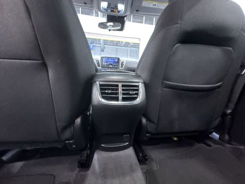 Used 2024 Chevrolet Malibu LT image 38