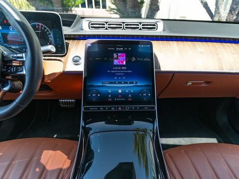Used 2024 Mercedes-Benz S 63 AMG S image 35