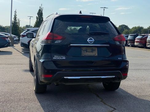 Used 2020 Nissan Rogue SV w/ Premium Package FWD image 5