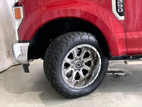 Used 2022 Ford F250 Lariat w/ Lariat Value Package RWD image 20