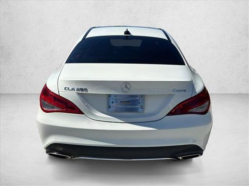 Used 2018 Mercedes-Benz CLA 250 4MATIC image 6