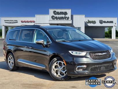 Used 2023 Chrysler Pacifica Limited