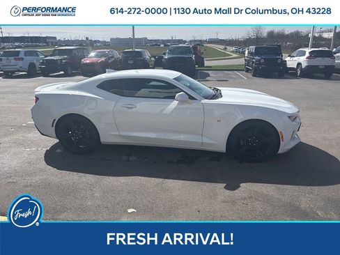 Used 2018 Chevrolet Camaro LT image 3