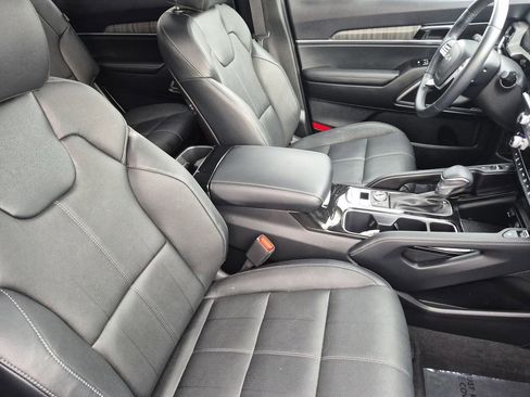 Certified 2025 Kia Telluride EX image 20
