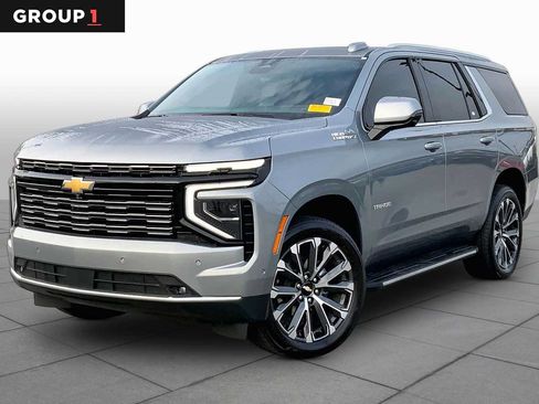 Used 2025 Chevrolet Tahoe High Country w/ Sun And Tow Package AWD/4WD image 1