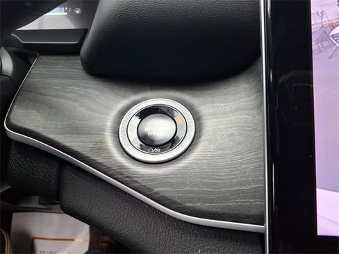 Used 2024 Jeep Grand Cherokee L Limited w/ Black Appearance Package image 21