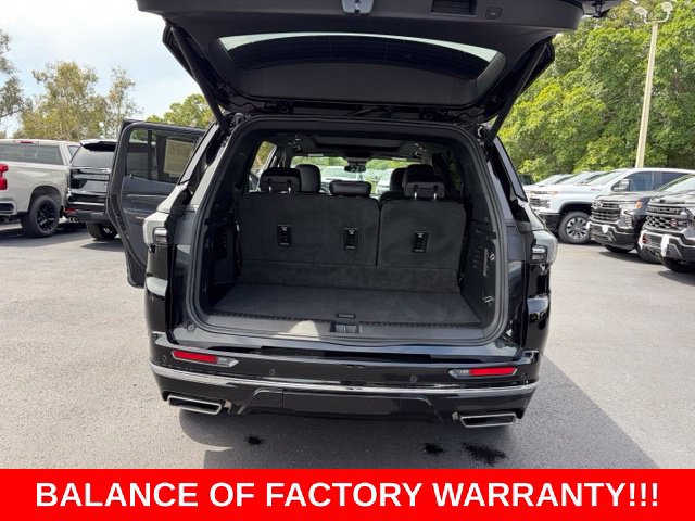 Used 2025 Buick Enclave Avenir w/ Trailering Package, 5000 lbs. FWD image 17