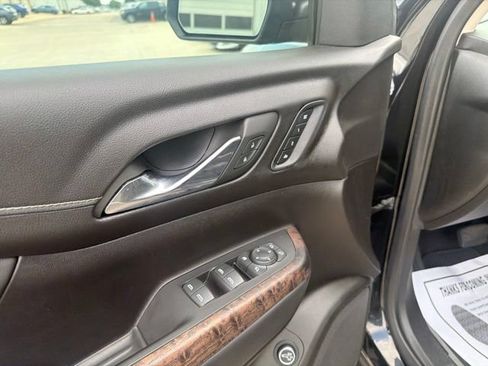 Used 2023 GMC Acadia Denali FWD image 11
