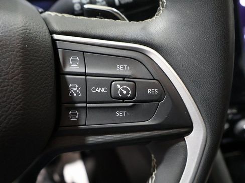 Certified 2023 Jeep Grand Cherokee Altitude image 38