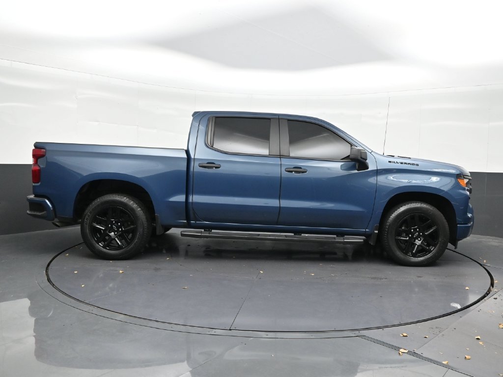 Used 2024 Chevrolet Silverado 1500 Custom w/ LPO, Dark Essentials Package RWD image 7