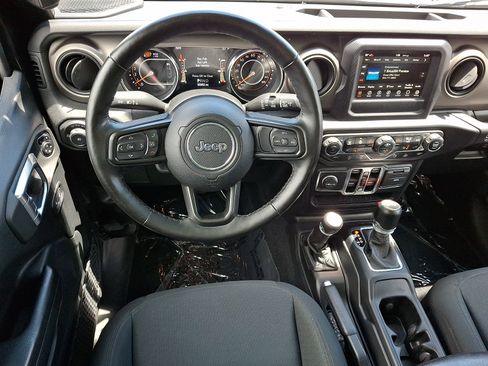 Used 2021 Jeep Wrangler Unlimited Sport AWD/4WD image 11
