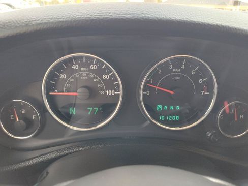 Used 2014 Jeep Wrangler Unlimited Sahara w/ Max Tow Package AWD/4WD image 25