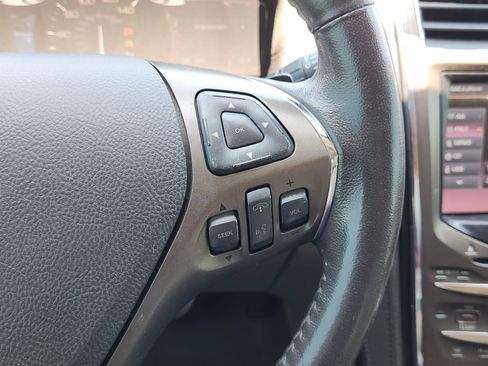 Used 2013 Lincoln MKX AWD image 32