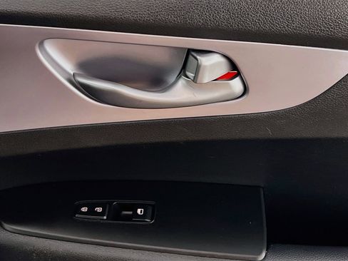 Used 2022 Kia Forte LXS FWD image 30