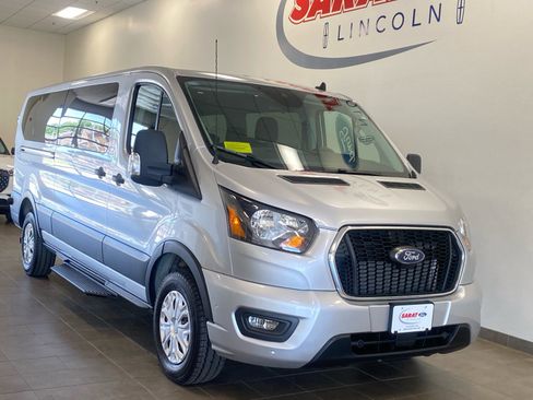 Used 2023 Ford Transit 350 XLT RWD image 2