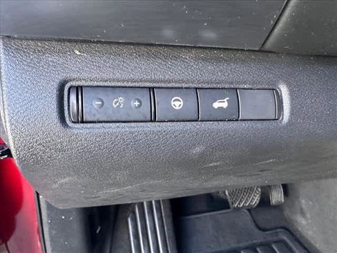 Used 2024 Nissan Pathfinder SL w/ Lighting Package (N92) image 19