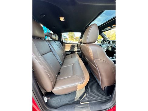 Used 2019 Toyota Tacoma Limited image 14